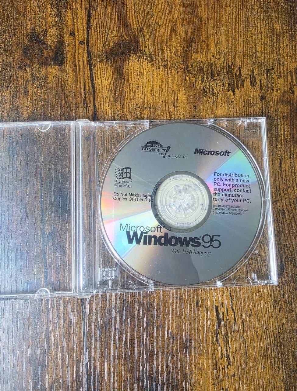 Microsoft Windows 95 Operating System CD w/ USB Support (English) Standard