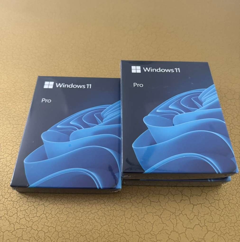 Windows 11 Pro Retail USB Flash Drive Genuine License Key Sealed Single Pack