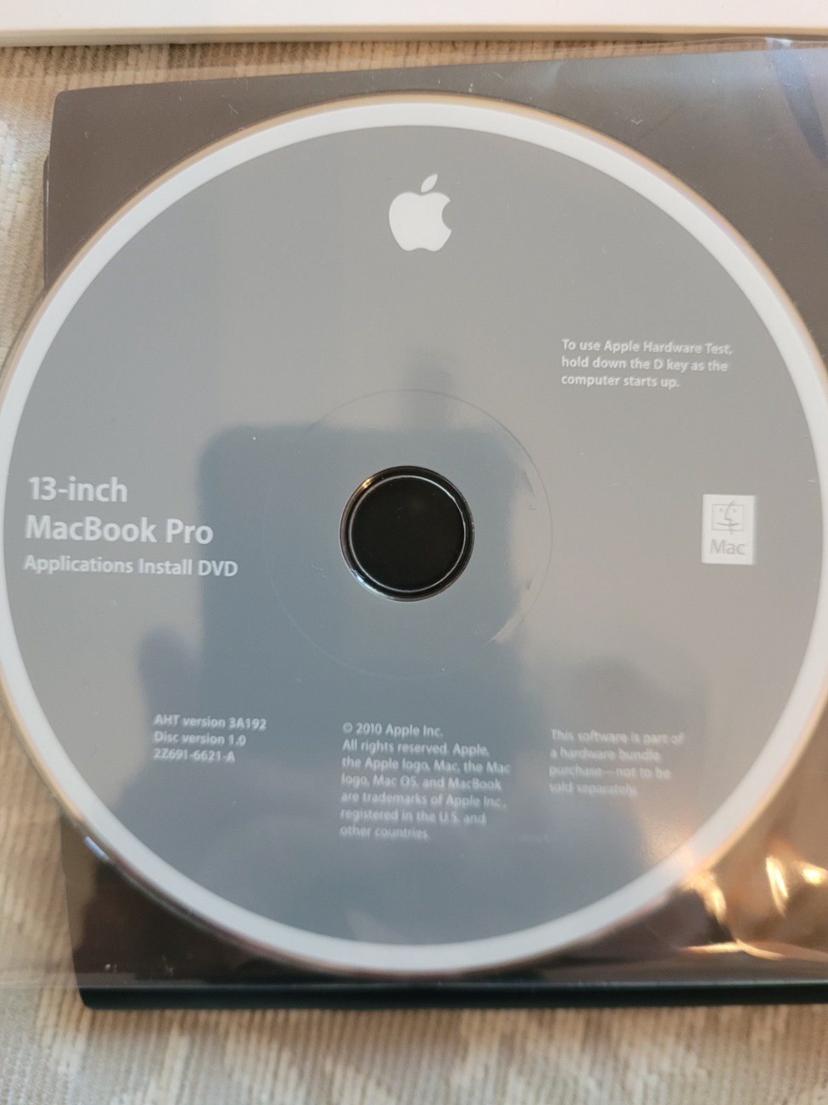 Apple Mac OS X 10 OEM Disk set with Everything book & apple decals +Install DVD