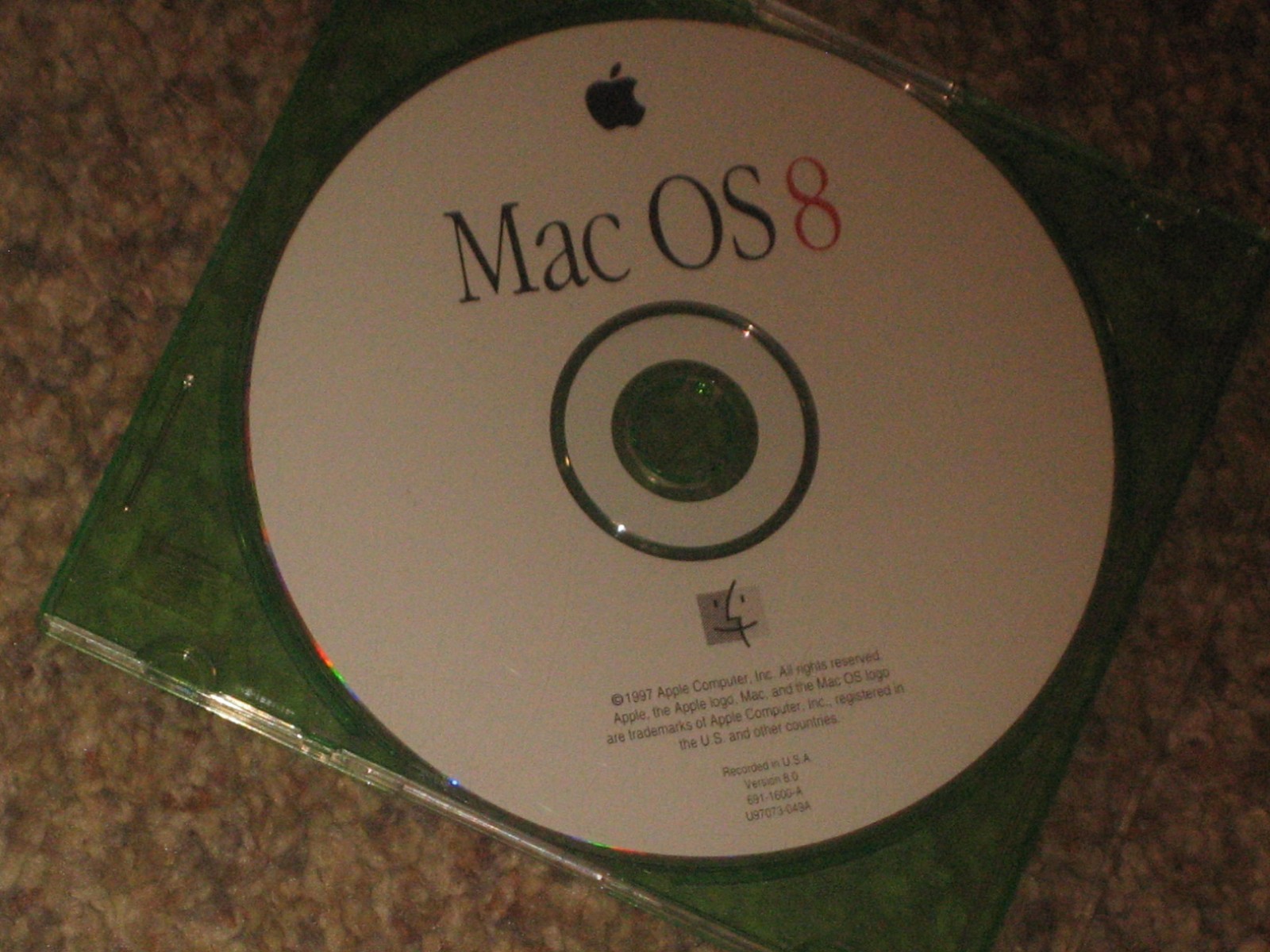 Vintage 1997 Mac OS 8 Apple Computer 691-1600-A System CD Rom Disc