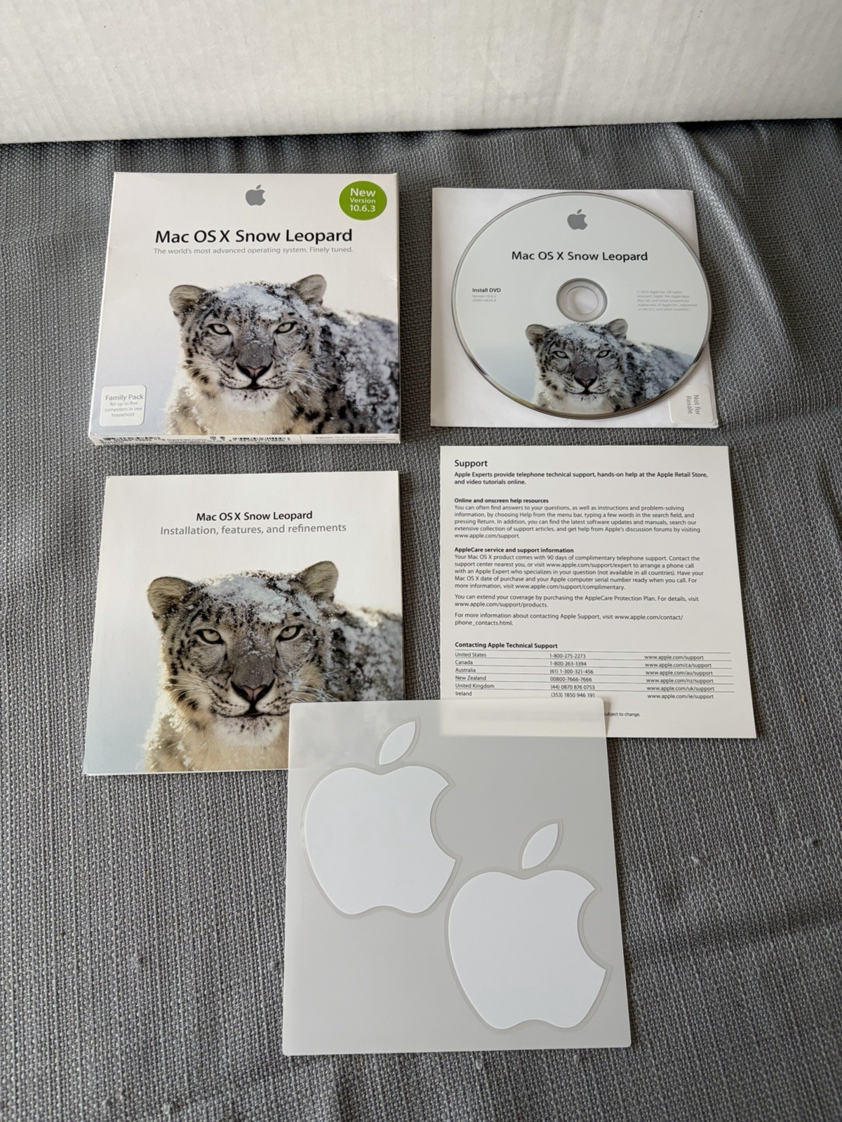 Mac OSX Snow Leopard DVD Complete Set Lot of 2-New