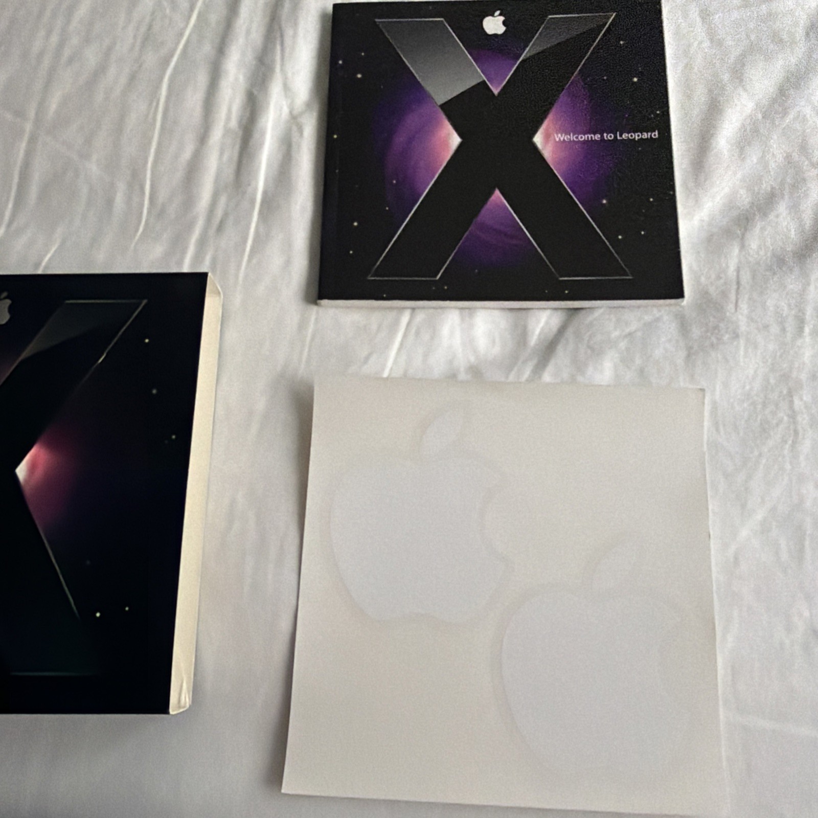 Mac OS x Leopard 10.5 With Manual And Stickers 2007
