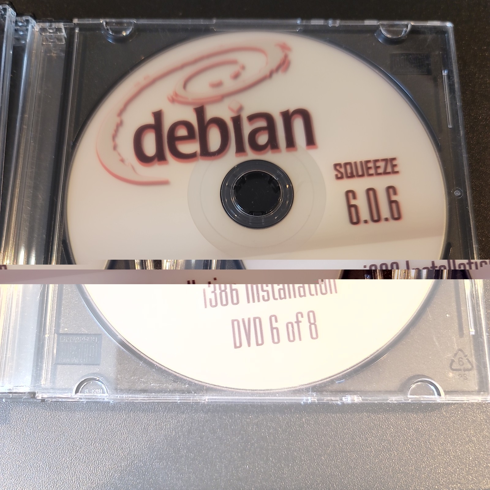 Debian Squeeze 6.0.6 i386 Instalation DVD Discs 8 Total Standalone Linux c2012