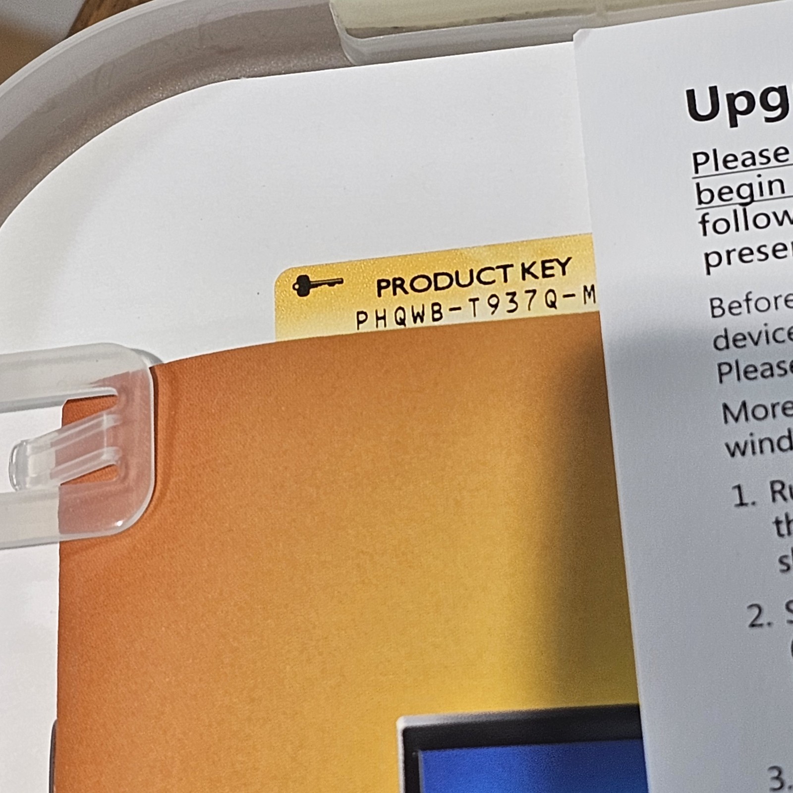 2 CDs Microsoft Windows 7 Home Premium Vista Upgrade 32 & 64 Bit + Product Key