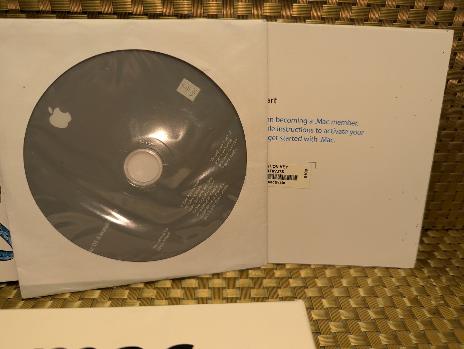 Mac OS X, Version 1 Install Disc 2 DVD 2006 2Z691-5796-A