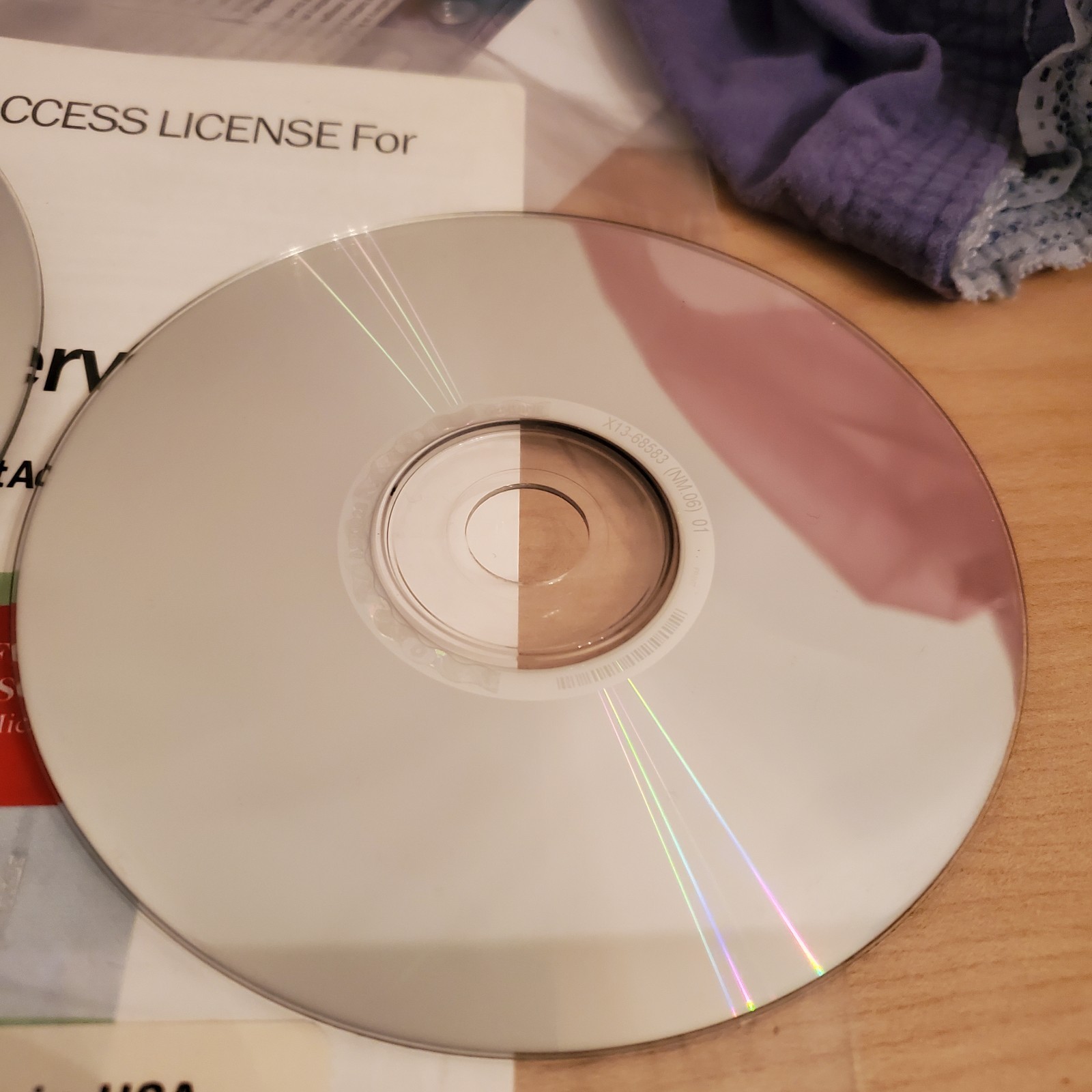 Microsoft Windows Server 2003 R2 OEM Software 2CD SET & Key & 5 CLIENT LICENSE