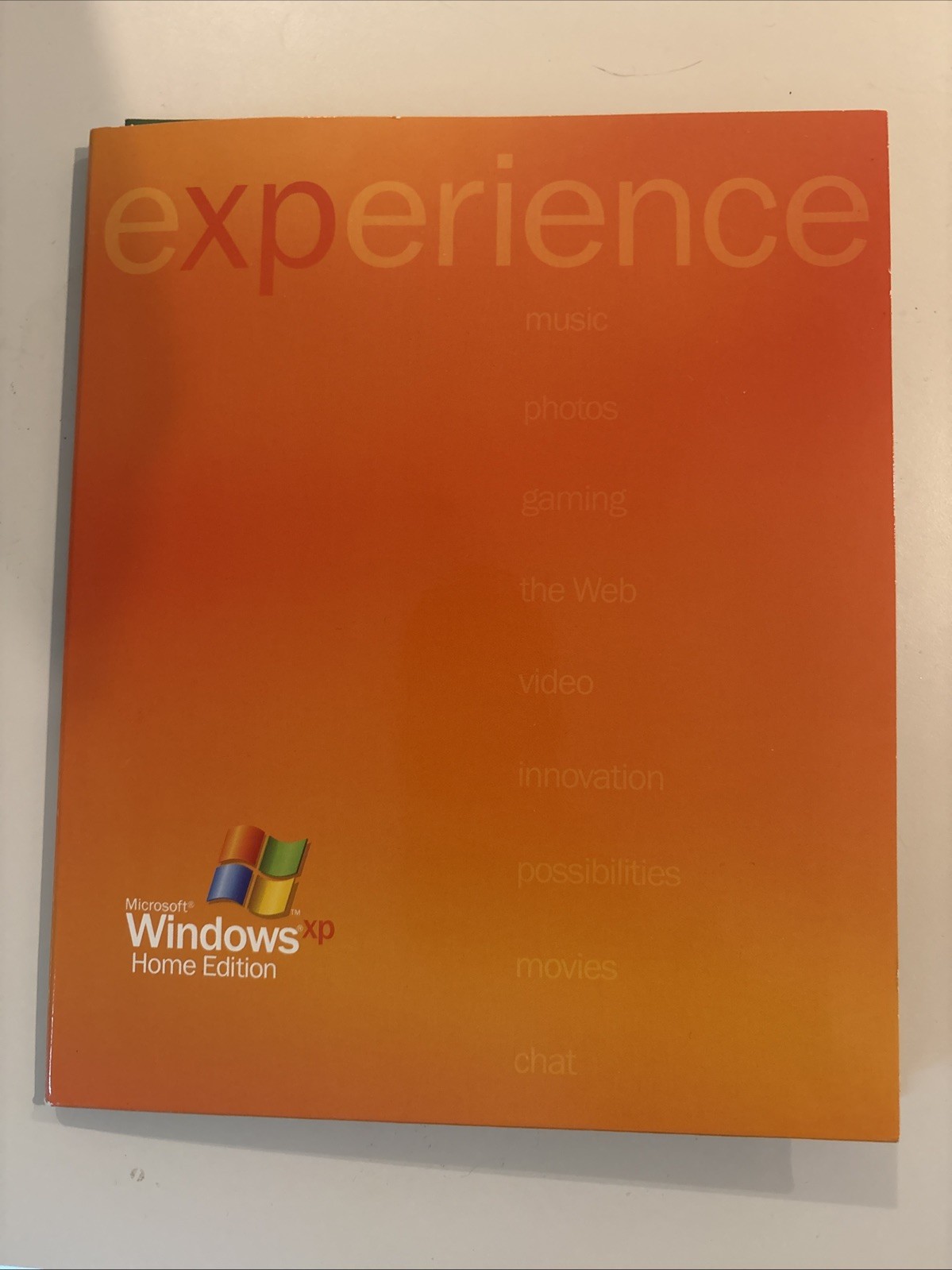 Microsoft Windows XP Home Edition Version 2002 Upgrade with Product Key + Disc