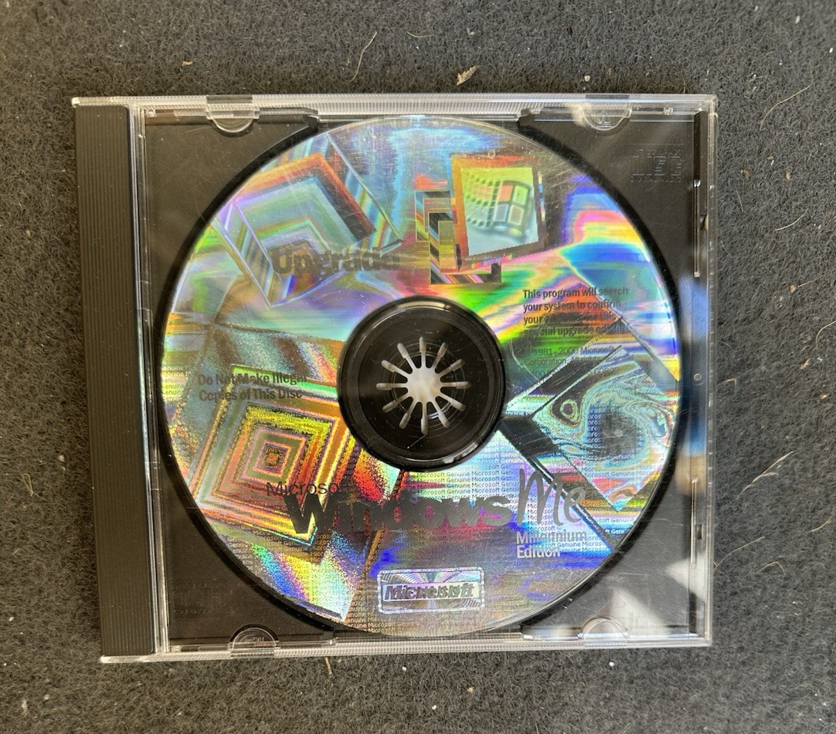 Microsoft Windows ME Millennium Edition UPGRADE Disc w/ Product Key M1