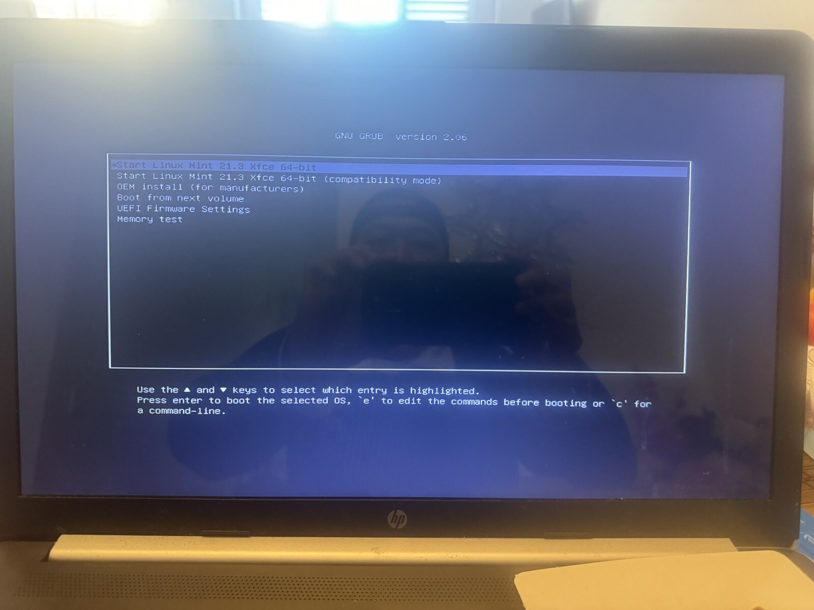 Linux Mint 22 Wilma XFCE (64-bit), Live Bootable USB, USA PUERTO RICO