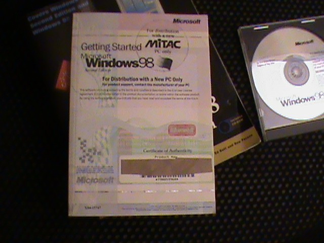 WINDOWS 98 2nd. Edition W-KEY and 900 Page Manual by Que 3 Pc. Lot BONUS CD