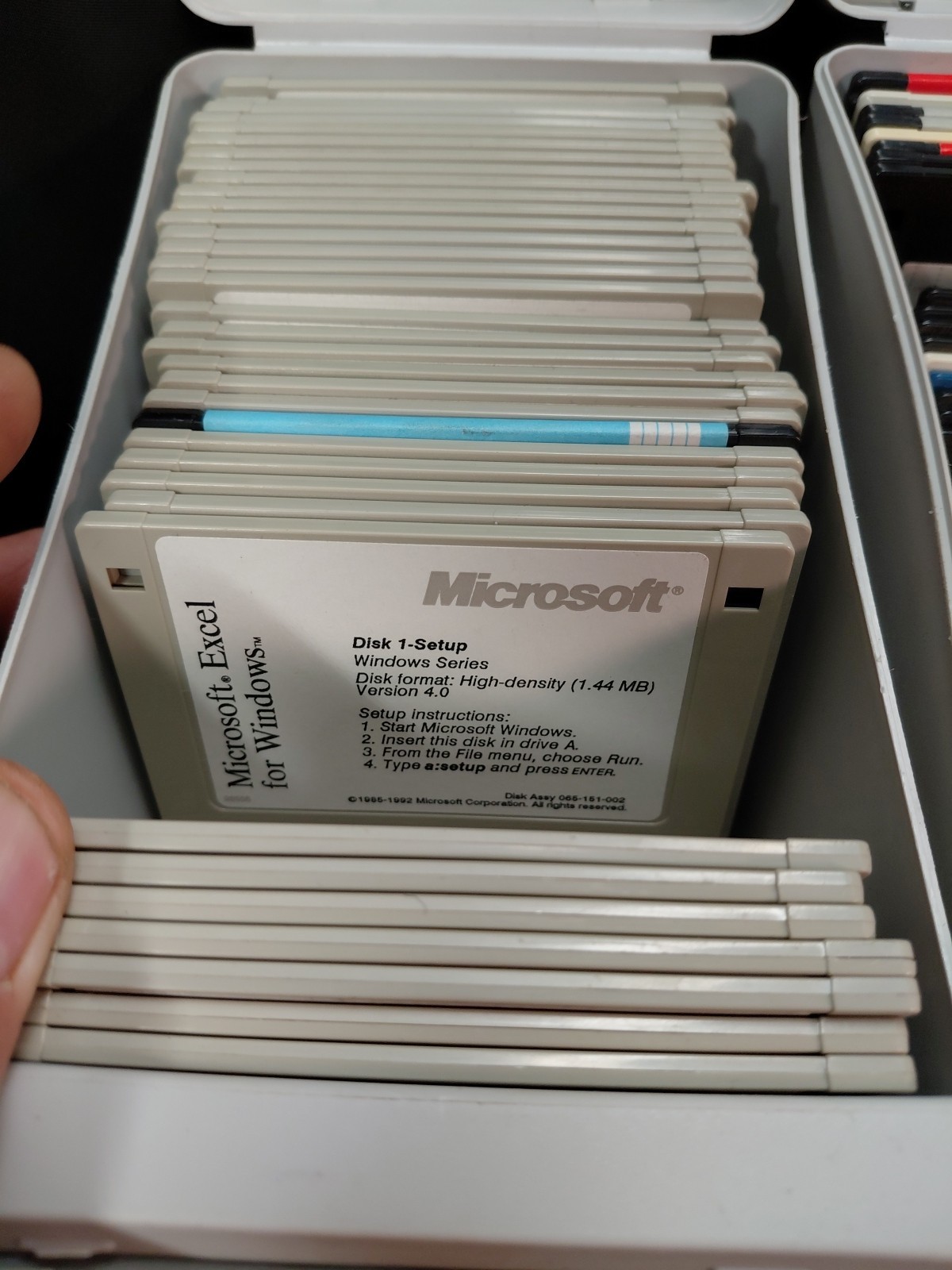 Lot Of 88 – 3.5” Floppy Disc’s. Excel ,Access ,powerpoint,……. Games And Misc
