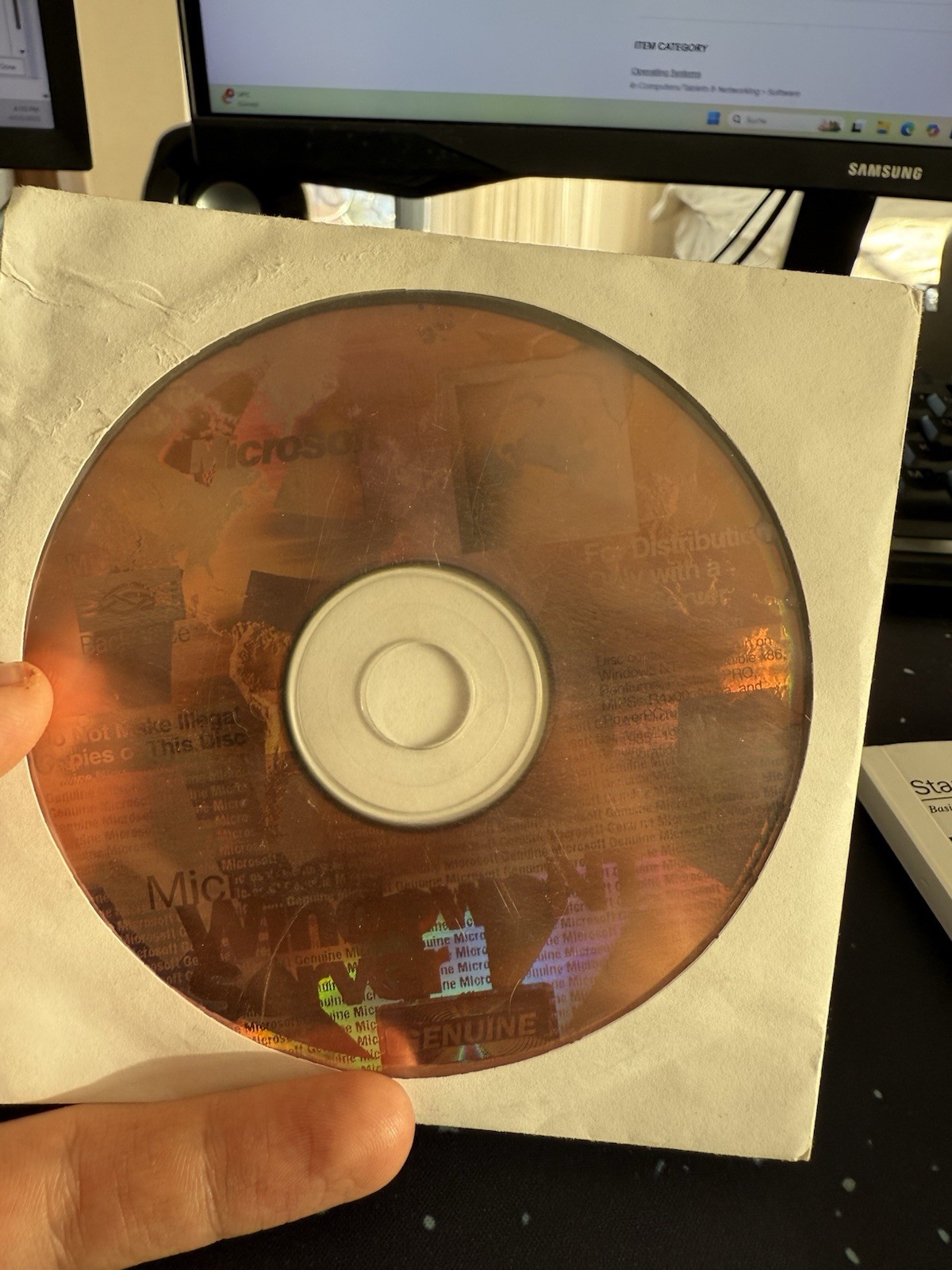 Windows NT Server 4.0 Build 1096 Part No. X05-36337 / Beta 1 / Holo CD Edition