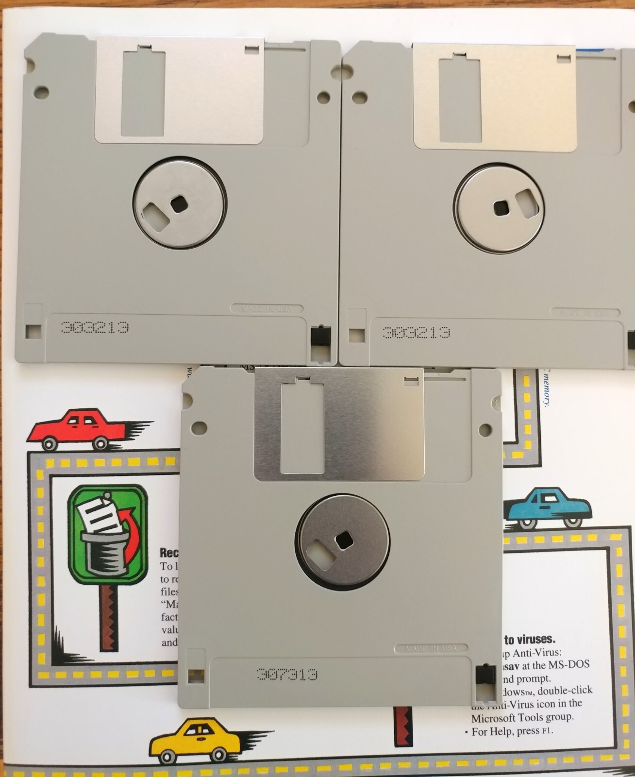 Microsoft MS-DOS 6.2 Upgrade 3.5 Floppy Disk – 3 Disks – Vintage Retro Computing