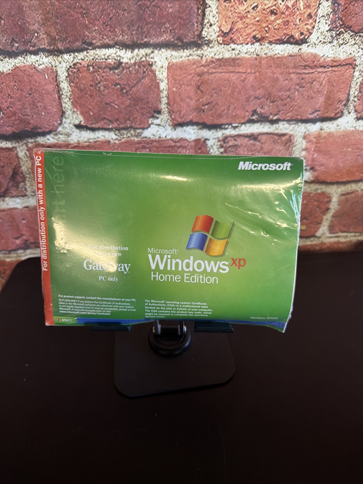 Microsoft Windows XP Home Edition 2002 Version Genuine Computer Software NEW