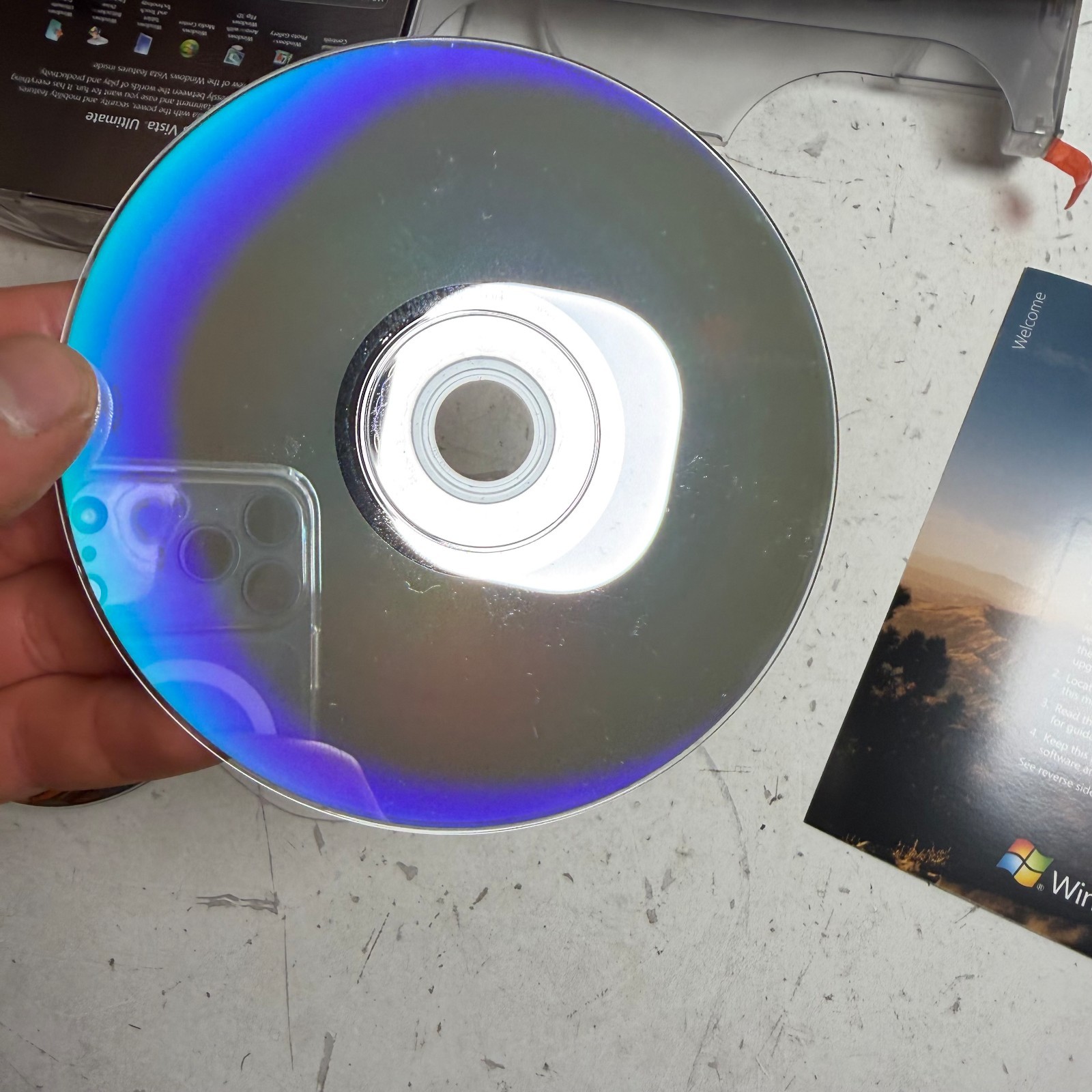Microsoft Windows Vista Ultimate with Service Pack 1 66R-02262 Upgrade Package