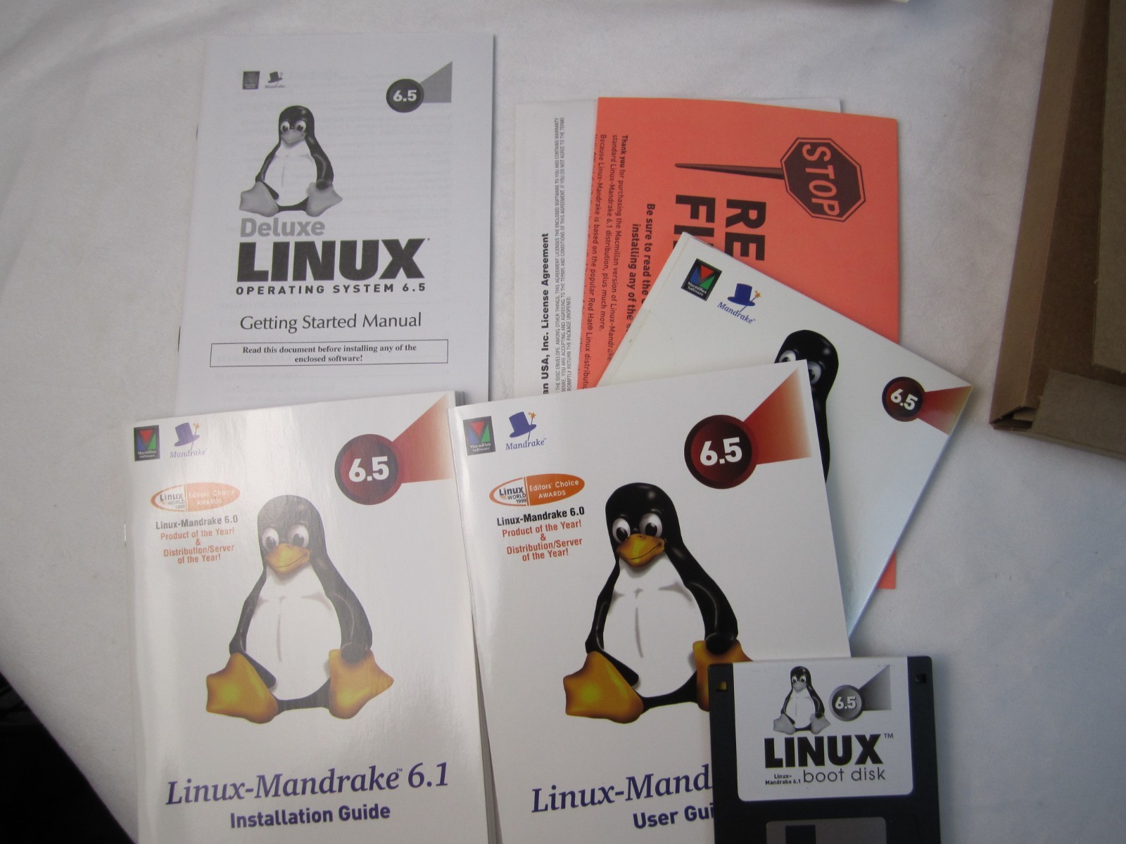 Deluxe Linux Mandrake 6.5 (Red Hat) Operating System – New Open Box – Read Desc