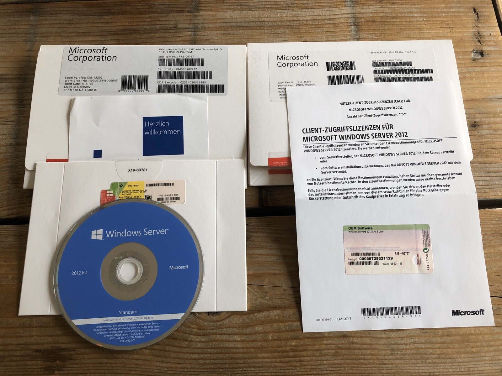 Windows Server Standard 2012 R2, DVD DE with 5 User SB Full Version, VAT Invoice