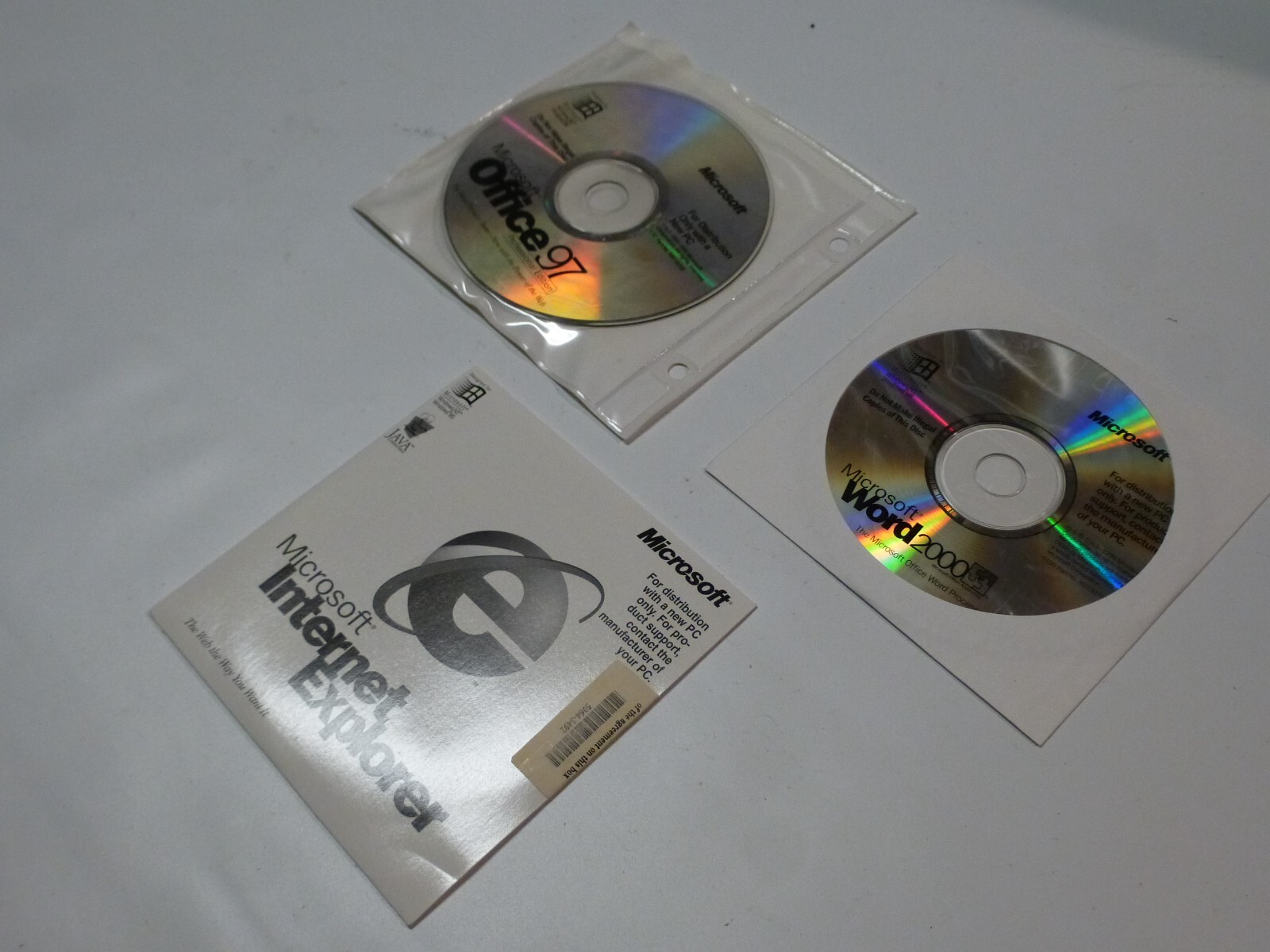 Microsoft Office 97 Word 2000 Internet Explorer CD-ROM