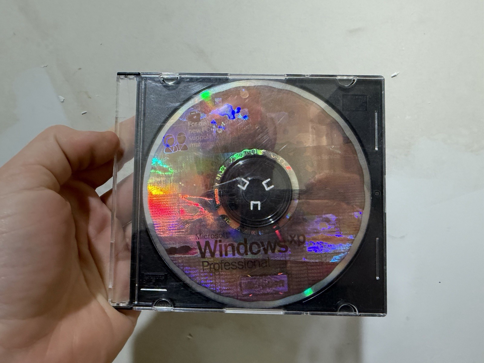 Windows XP Professional Full Service Pack 2 2002 Disc Only No Key