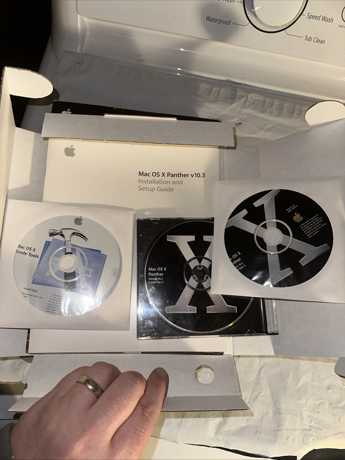 Mac OS X Panther 10.3 M9227LL/A Missing Disc 1 And Apple Mac OS X Version 10.5.4