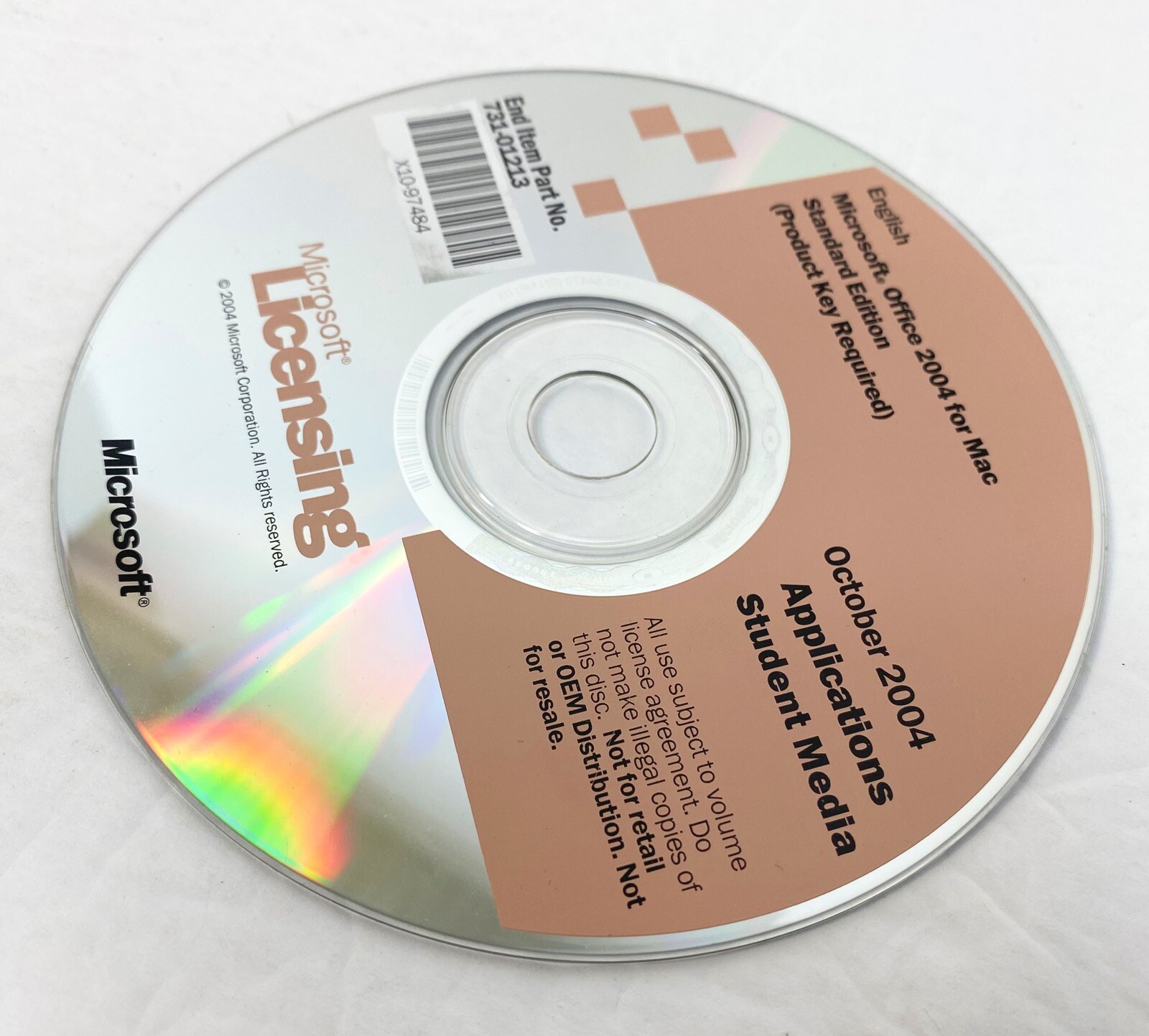 Microsoft WINDOWS XP Professional w/SP 2 – 2004 Student Media – DISC only