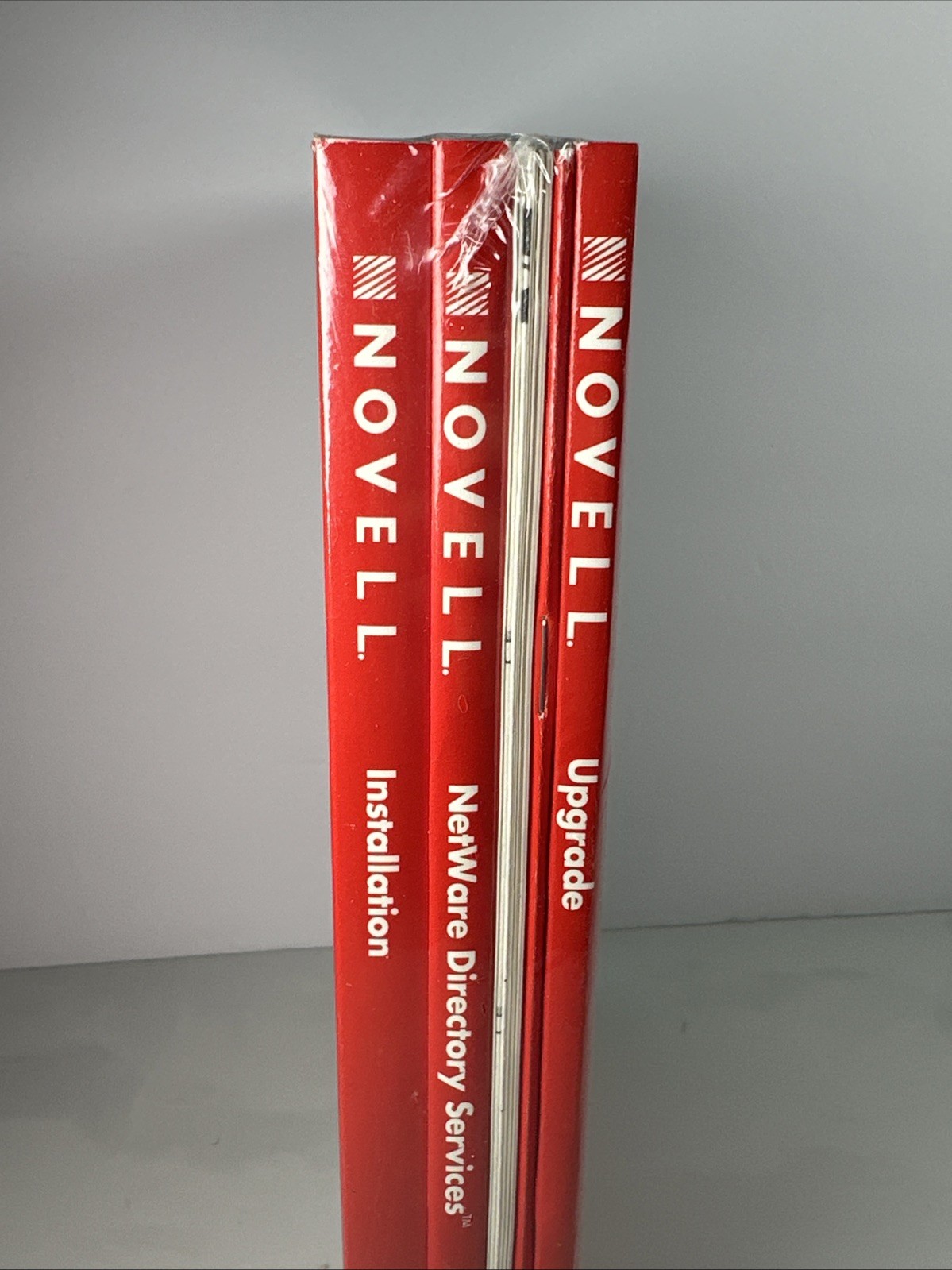 Novell NetWare 4 Upgrade Bundle Factory Sealed Vintage Rare 183-00075-001