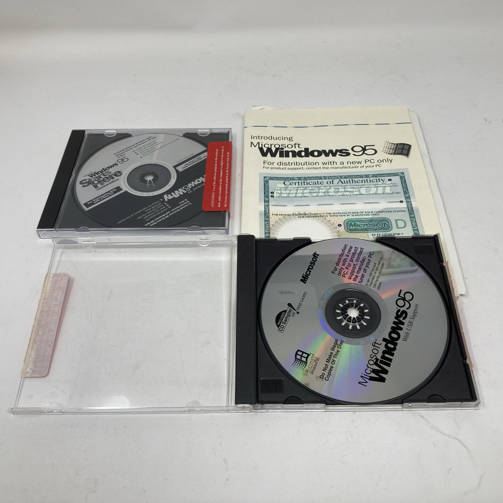 No Key for Parts Microsoft Windows 95 CD & Certificate & Start Here Tutorial