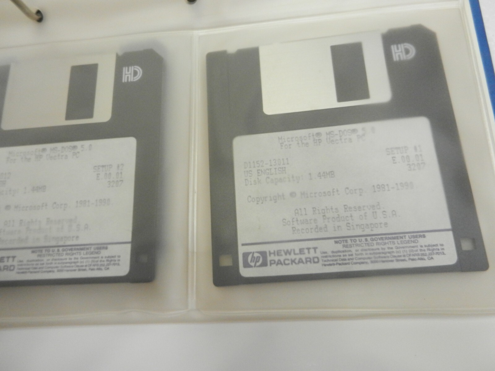 Microsoft DOS 5.0 VINTAGE Hewlett Packard HP BINDER 3.5″ & 5.25″ Floppy Disks