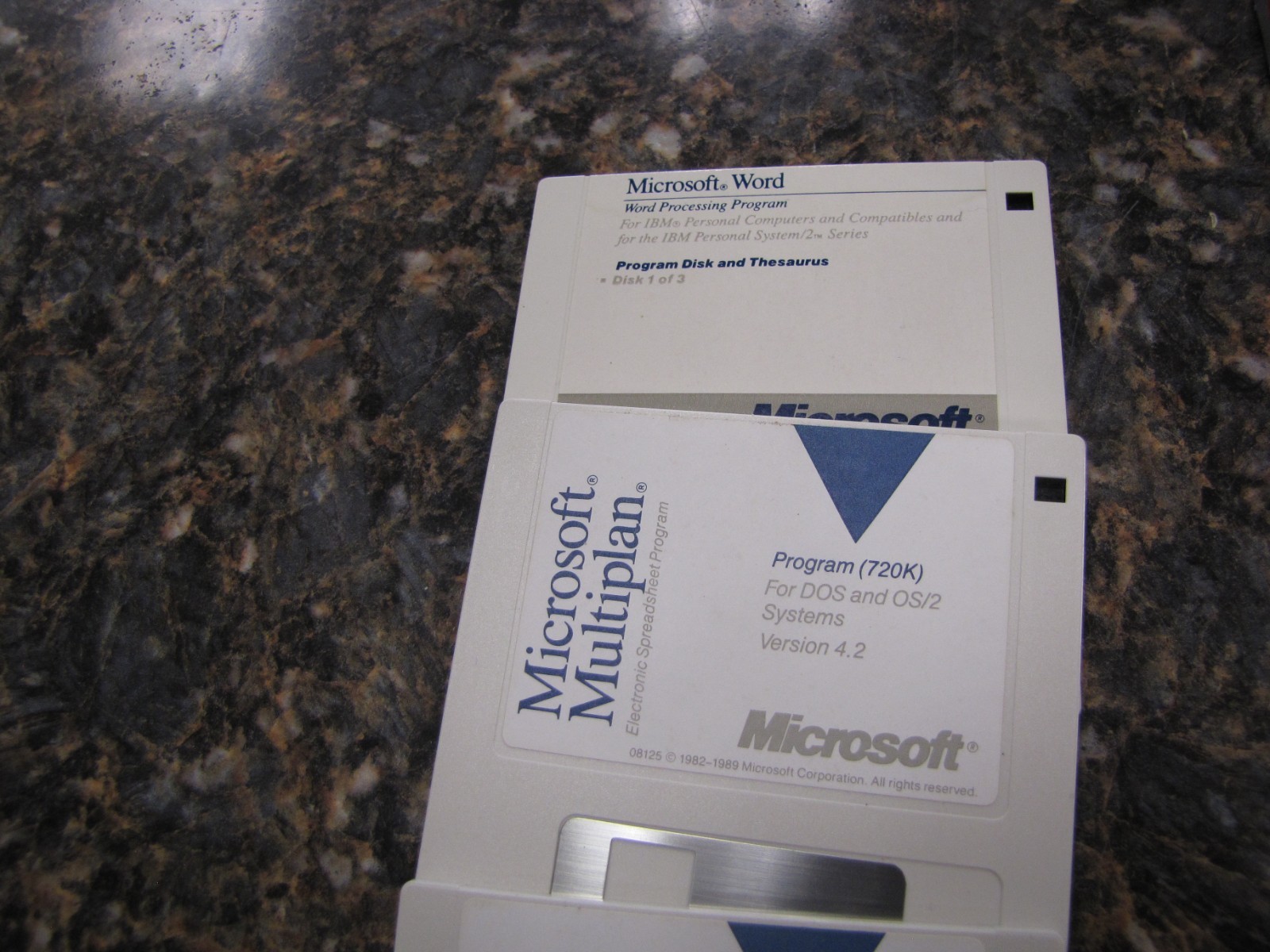 Lot of Vintage Microsoft MS-DOS OS/2 & Model OS-103-MS 3.5″ Floppy Disks