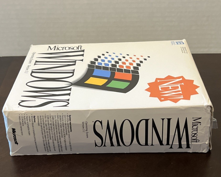 Microsoft Windows 3.1 On 6 3.5″ Floppy Disks With User’s Guide Manual