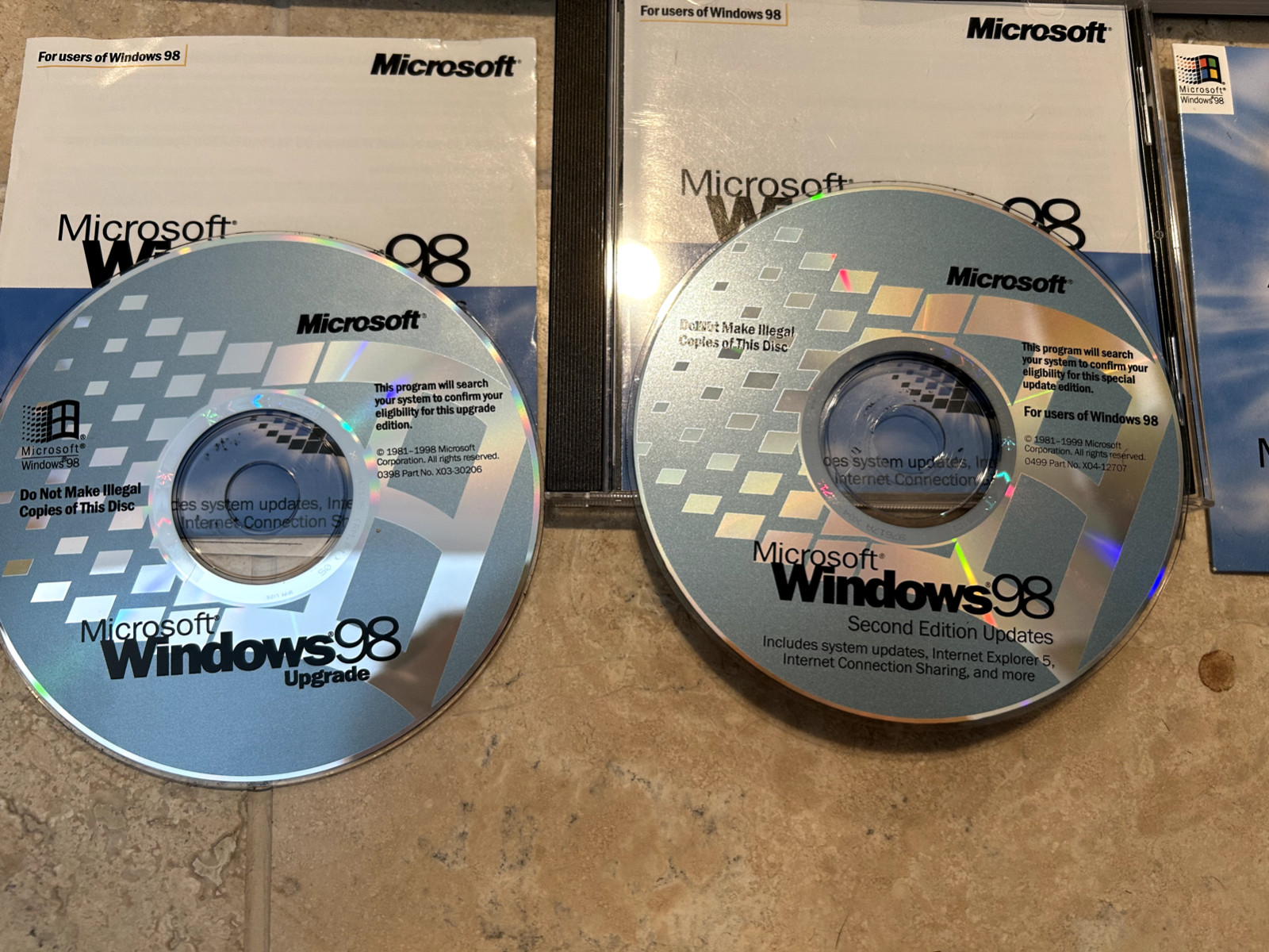 Microsoft Windows 98 Upgrade & 2nd Ed Updated & Windows 98 manual Bonus Bundle