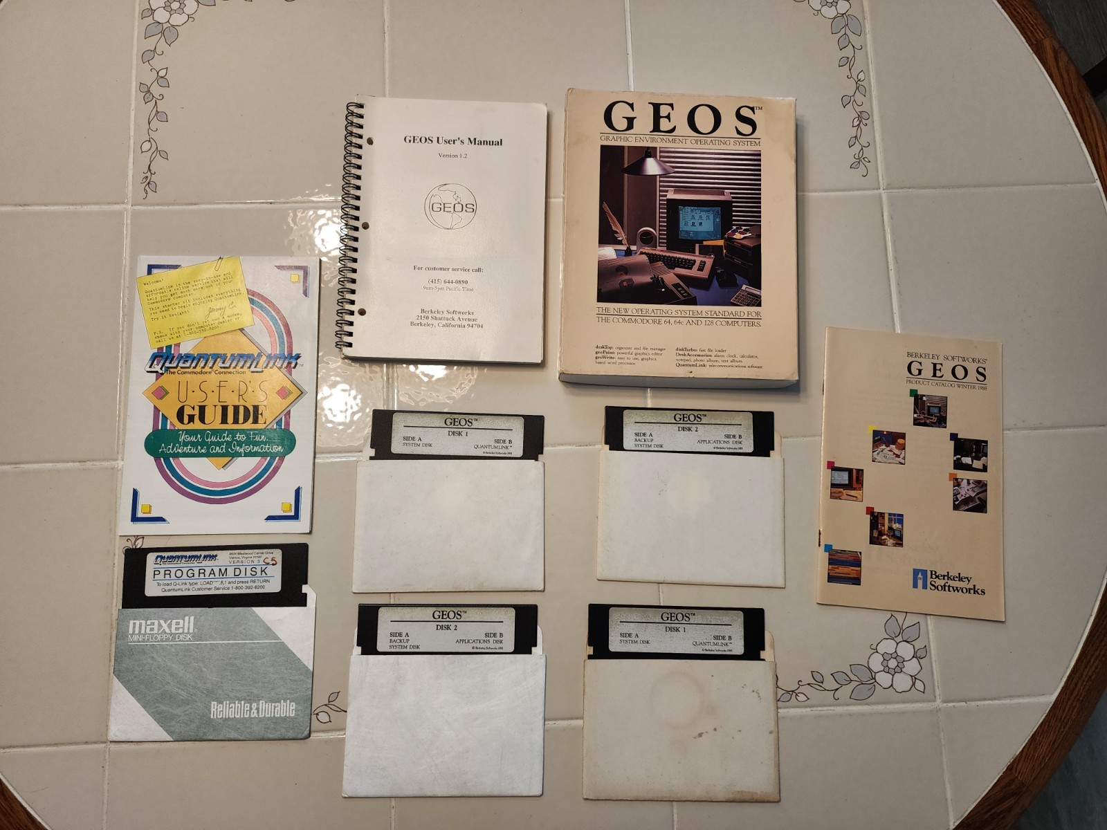 GEOS Graphic Environment Operating System (Commodore 64 / 128) Berkley Softworks