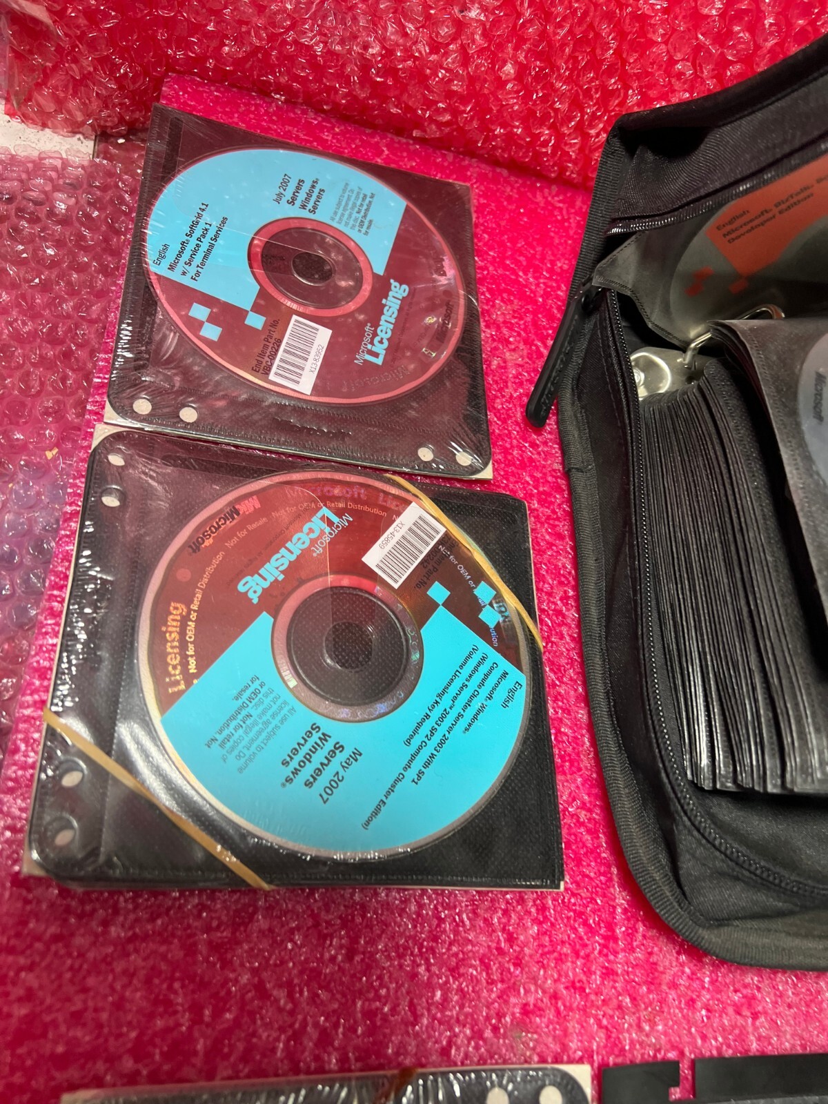 LOT Disks Server License Microsoft / APPLICATIONS 2004 2007 MIX AS-IS