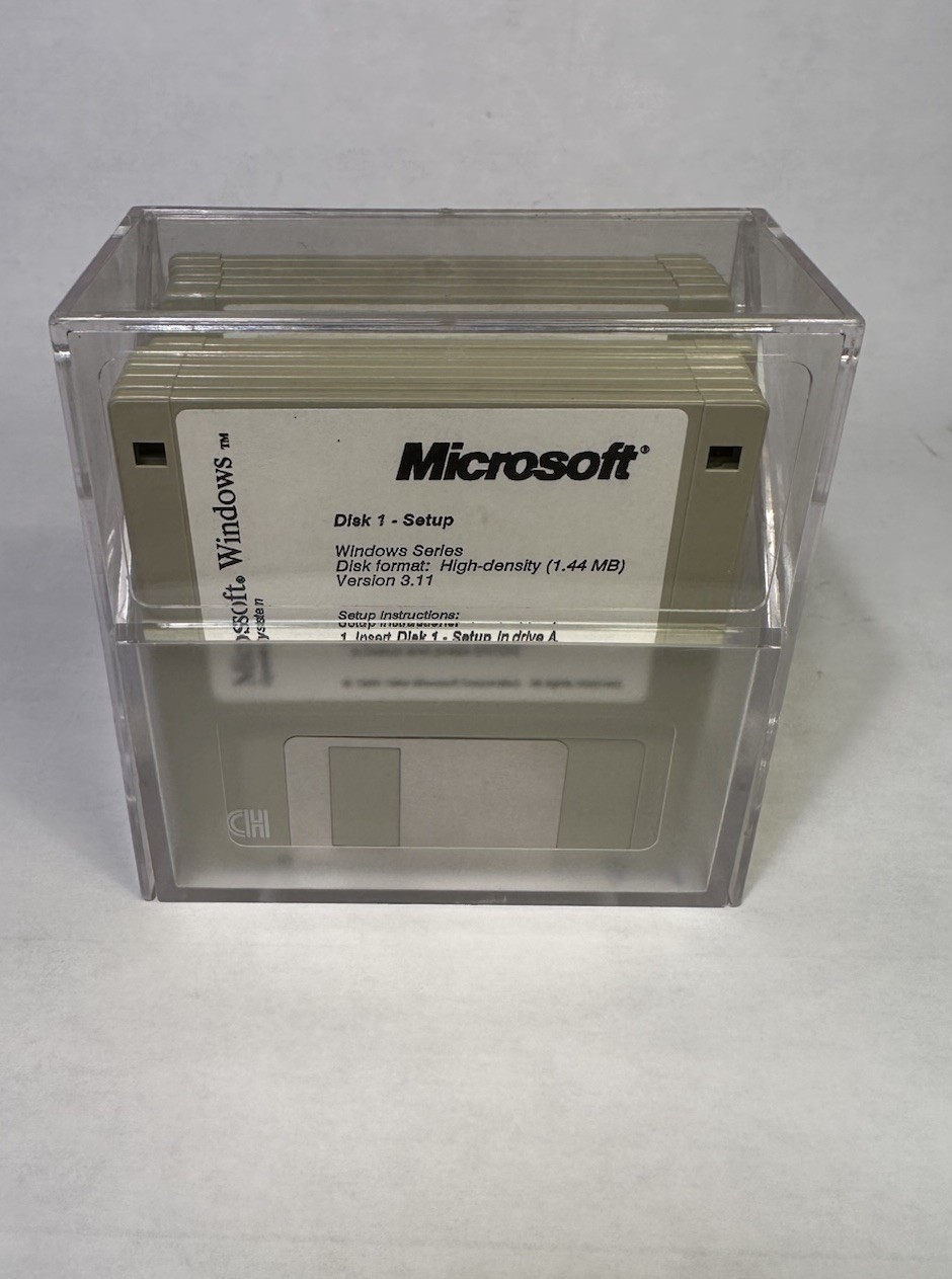 Microsoft Windows Operating System 3.5″ 1.44MB Floppy 6 Disks Install Setup 1993