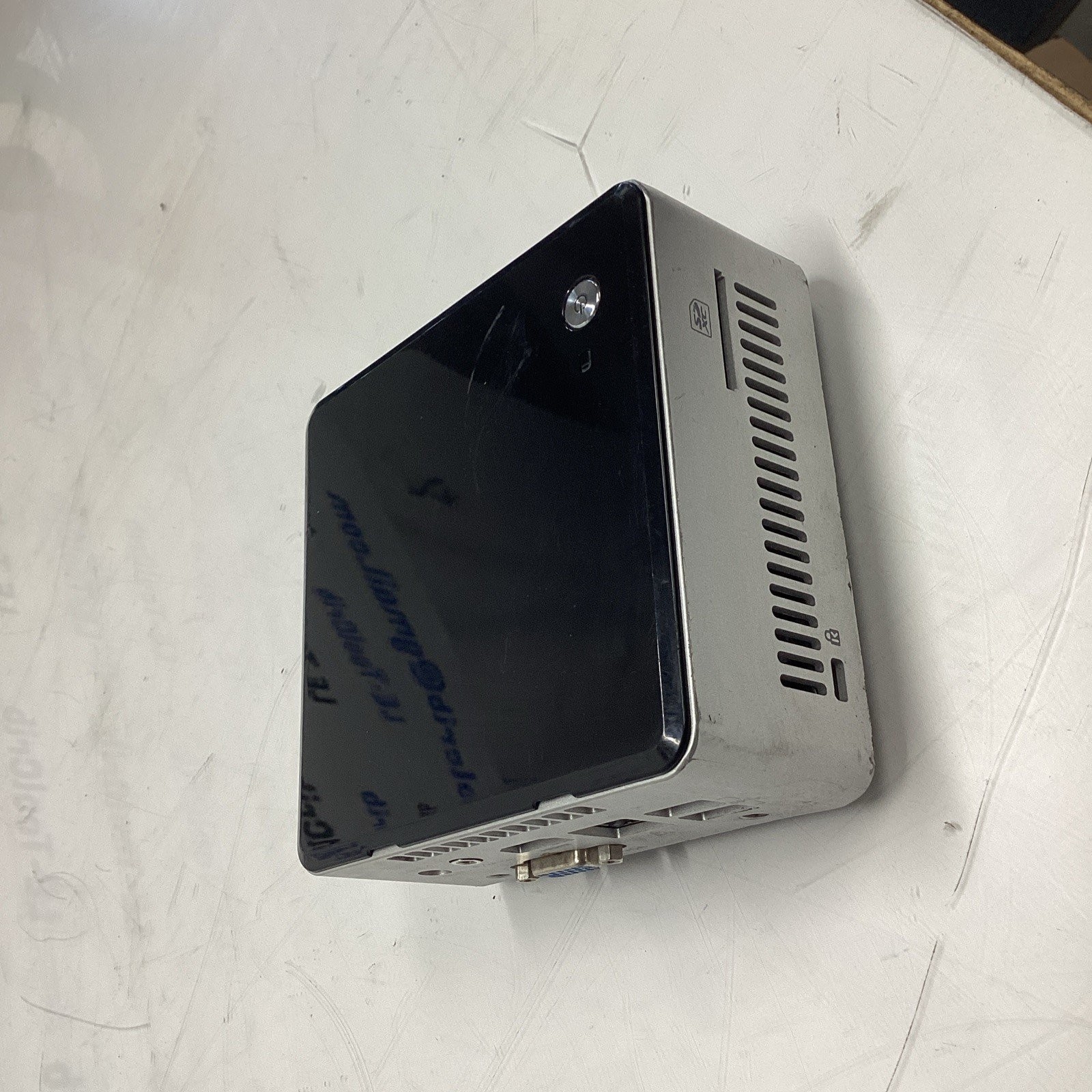 Microsoft Windows 10 Pro RKHV9-Q8NMJ-2CYJ-W6KCK-66PKF N-542