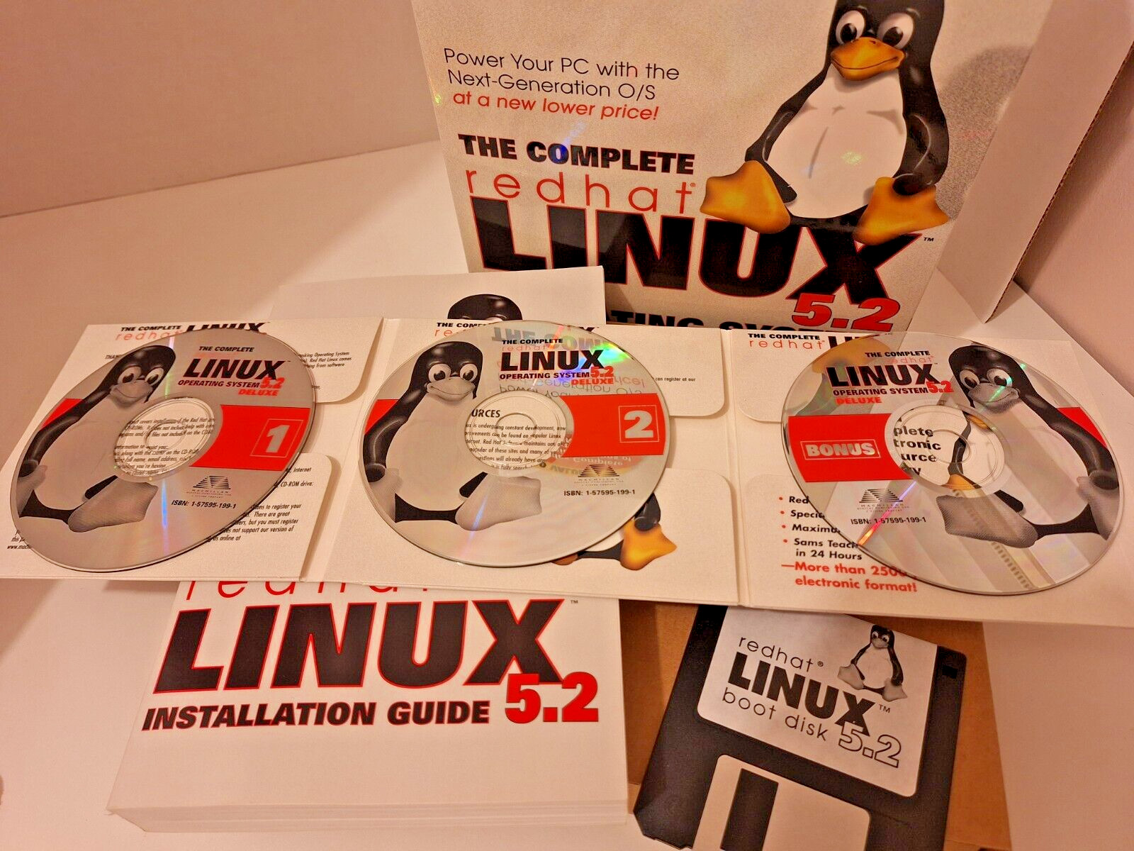 Linux 5.2 The Complete Redhat Operating System Deluxe Secure Server 3 CD Book