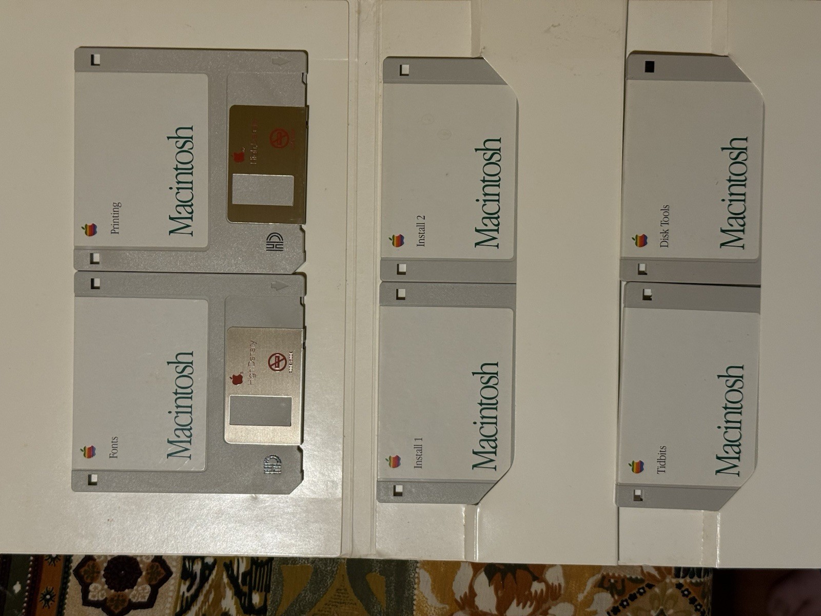 Apple Macintosh System Disks Version 7.0.1 3.5″ Floppy Operating System Set