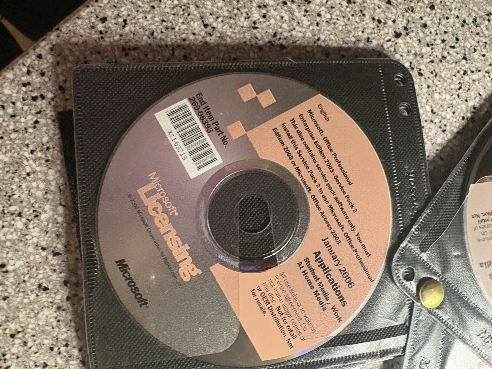 Microsoft Cds 2004 Office Outlook . 6 Cds