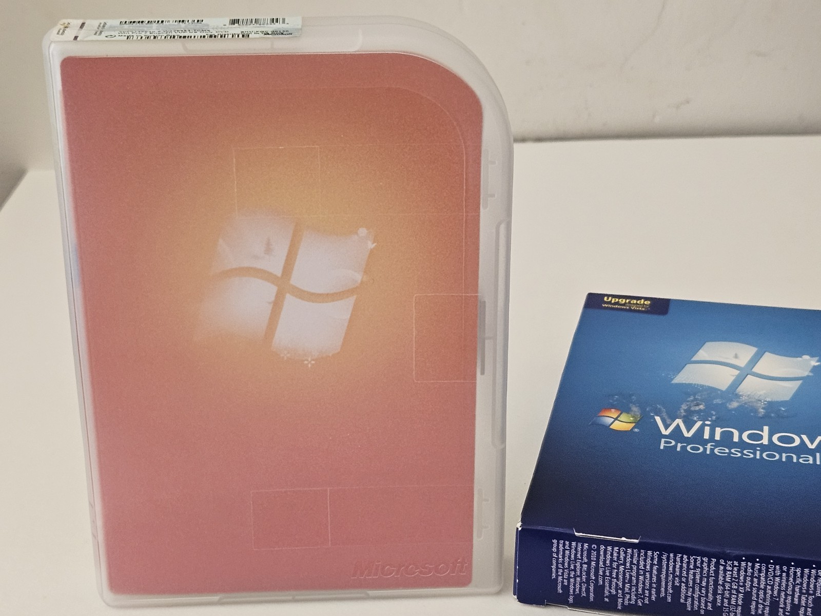 Microsoft Windows 7 Professional UPGRADE 32/64 Bit w/ Product Key Serial Code