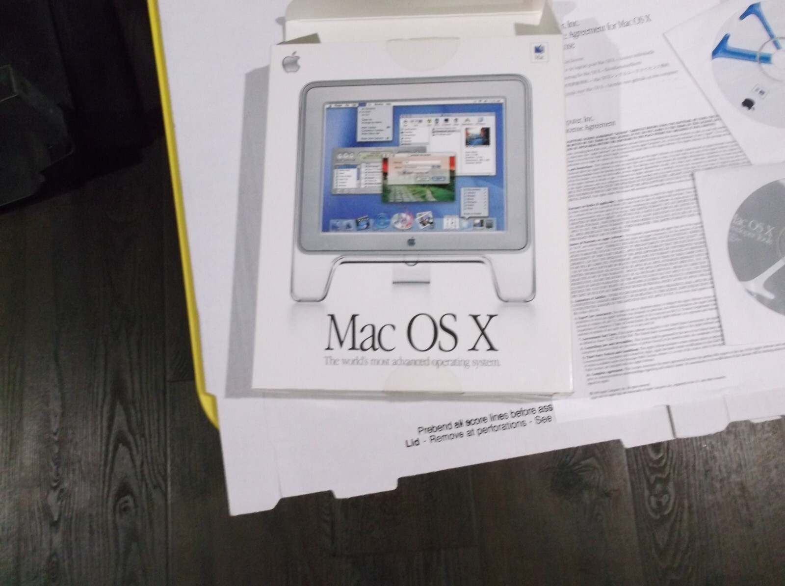 Mac OS X 10.1 retail with OS 9.1 disk in box