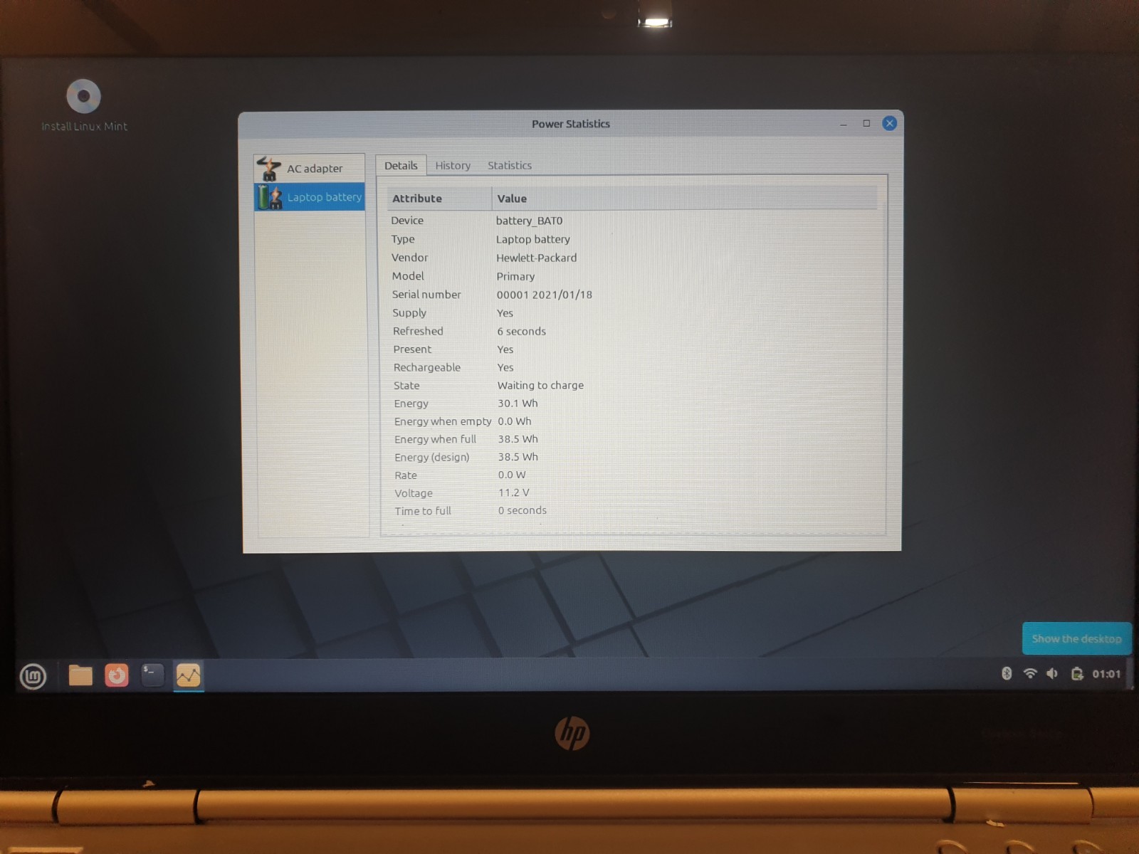 Linux Mint Cinnamon V22.3, 64-bit, Bootable Live and Install USB Flash Drive
