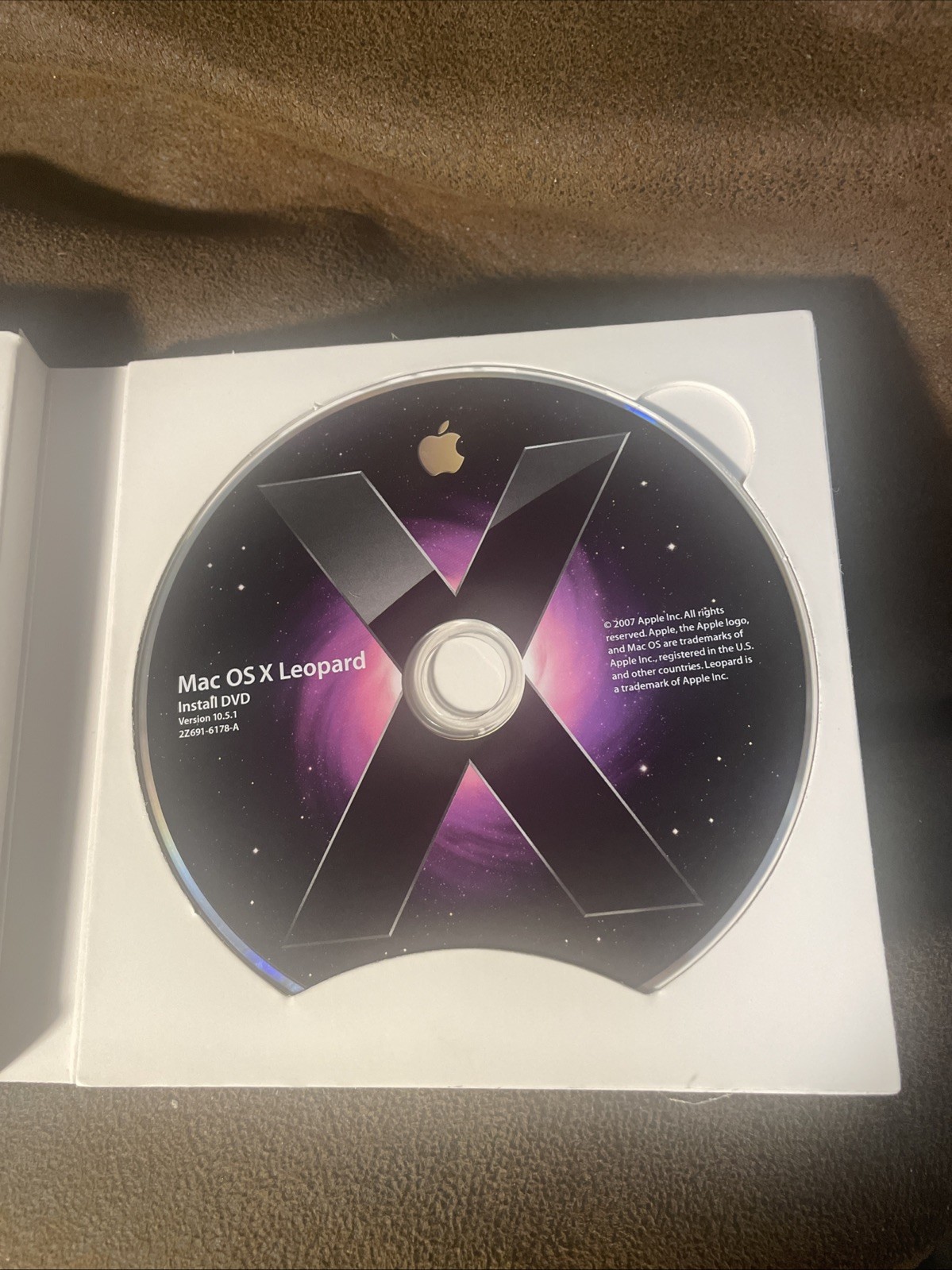 Mac OS x Leopard 10.5 With Manual And Stickers 2007
