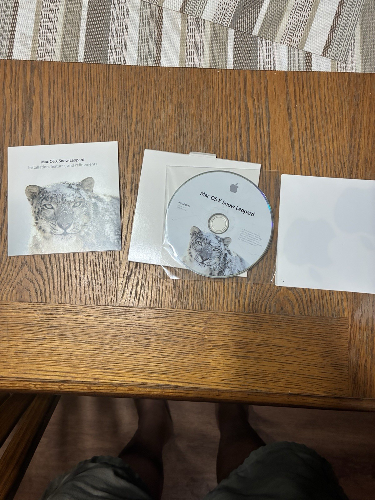 Apple Mac OS x Snow Leopard 10.6.3 Install Disc Complete