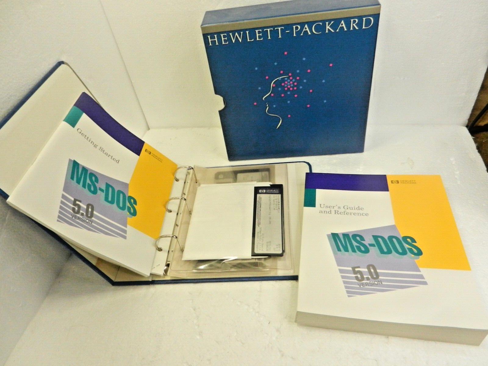 Microsoft DOS 5.0 VINTAGE Hewlett Packard HP BINDER 3.5″ & 5.25″ Floppy Disks