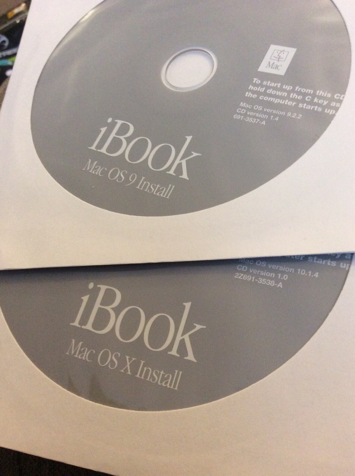 Genuine Apple..iBook 9.2 & 10.1.4 Install Media Disks