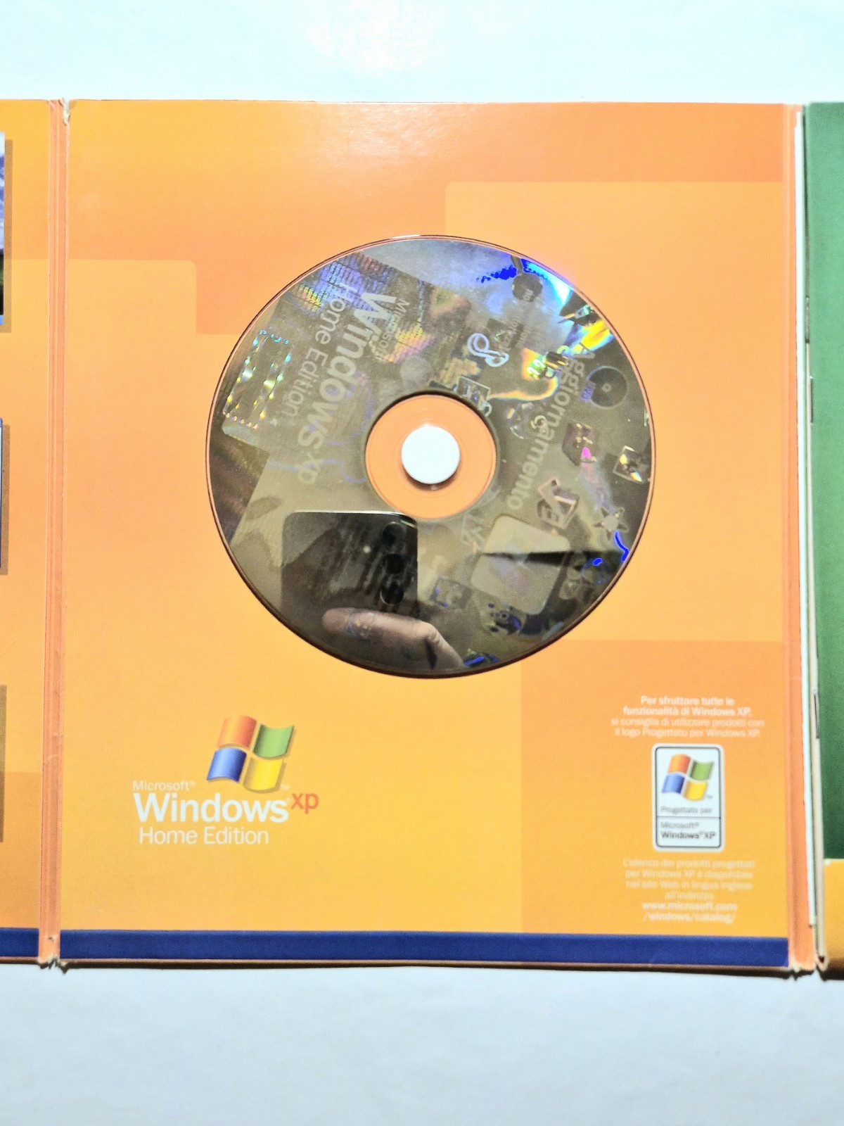 Microsoft Windows XP Home Edition Upgrade Version 2002 ITA + Product Key