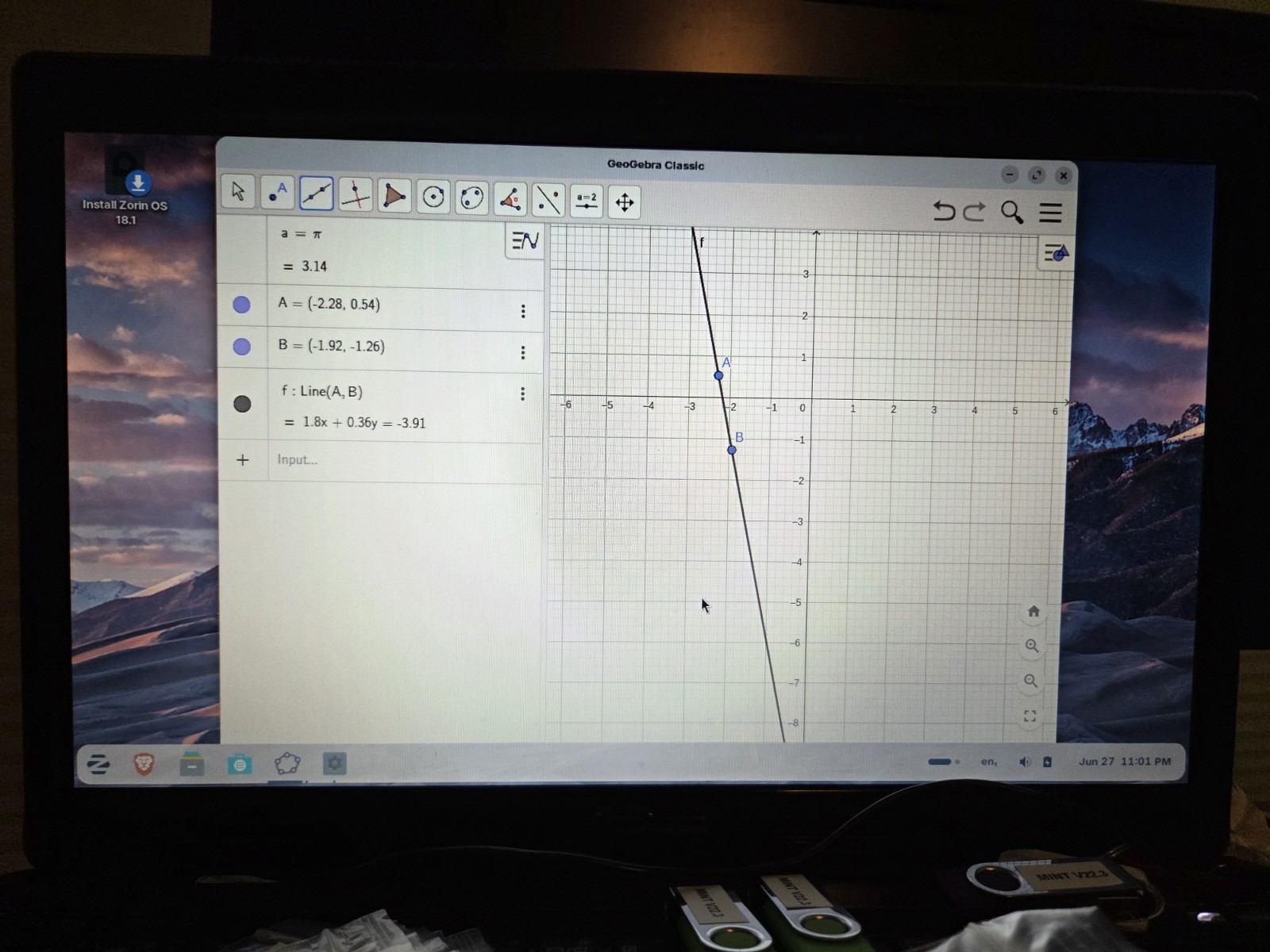 Linux Zorin OS 18.1 Education, 64-bit, Bootable Live and Install USB Flash Drive