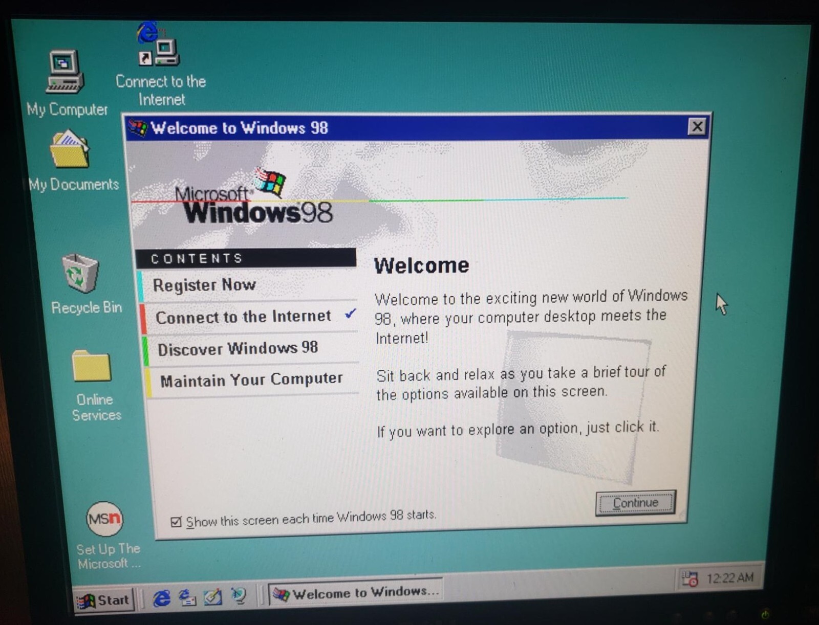 Microsoft/Windows 98/Operating System/Full First Edition w/CD/Floppy 3.5″ & COA 