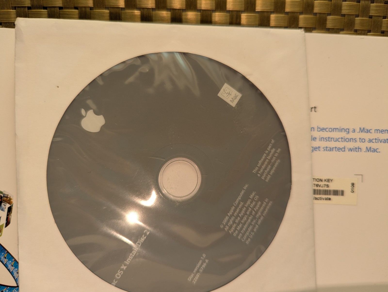 Mac OS X, Version 1 Install Disc 2 DVD 2006 2Z691-5796-A