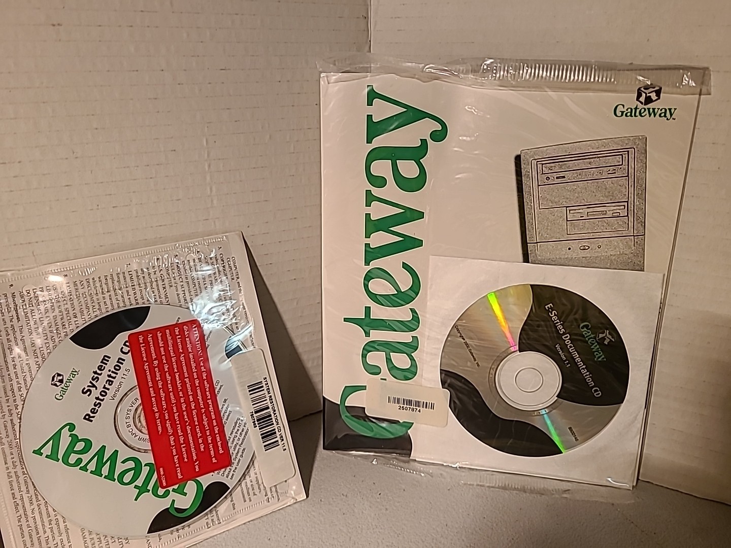 Microsoft Windows NT Workstation 4.0 SP5 CD-ROM, 3.5 Floppies, Manual & COA 04